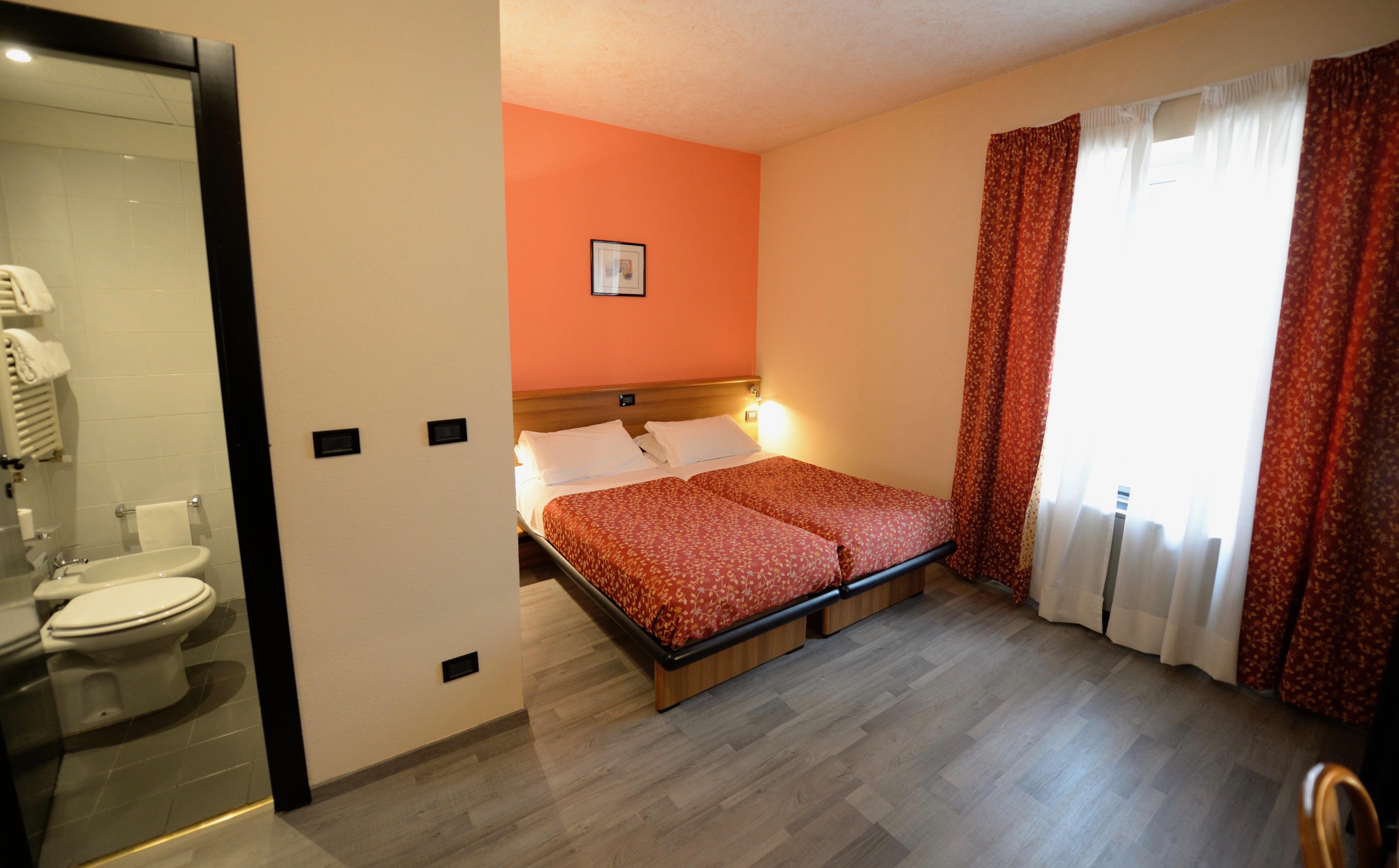 Hotel Europa Γένοβα Εξωτερικό φωτογραφία